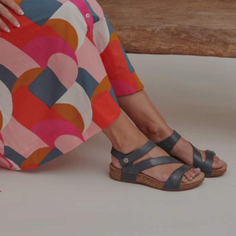 Josef Seibel Tonga Sandals 40